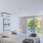 Ferienhaus Stylish House In 5 Star Location Few Steps From Butibamba