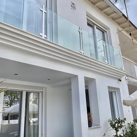 Stylish House In 5 Star Location Few Steps From Butibamba